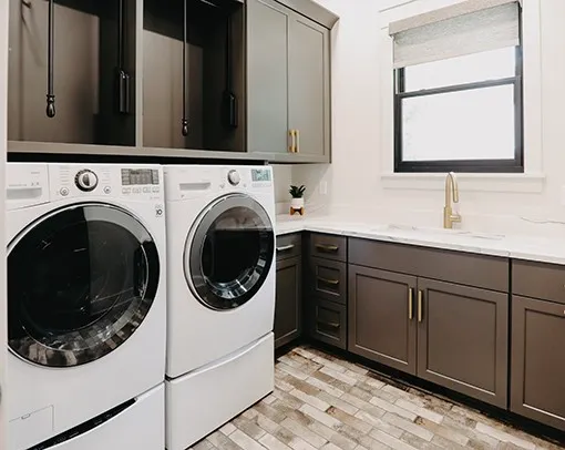 Laundry room | Corvin's Floors & Cabinets